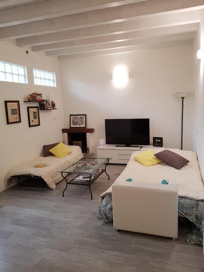 La Casa Degli Artisti Lägenhet Como Exteriör bild